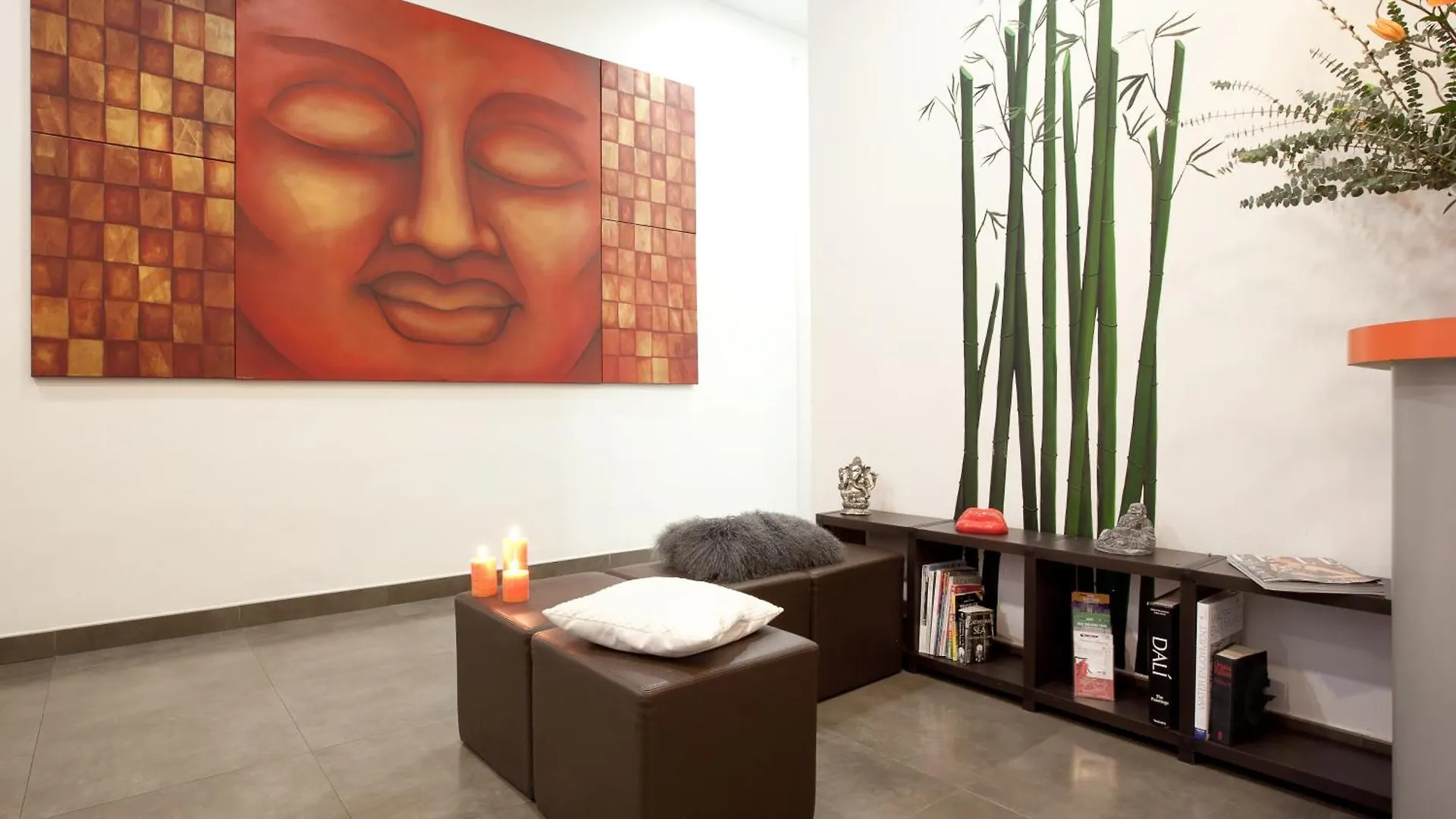 Hip Karma Hostel Barcelona Spain