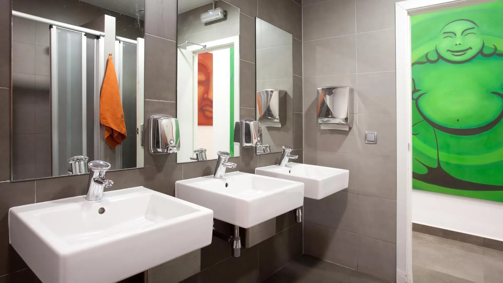 Hip Karma Hostel Barcelona