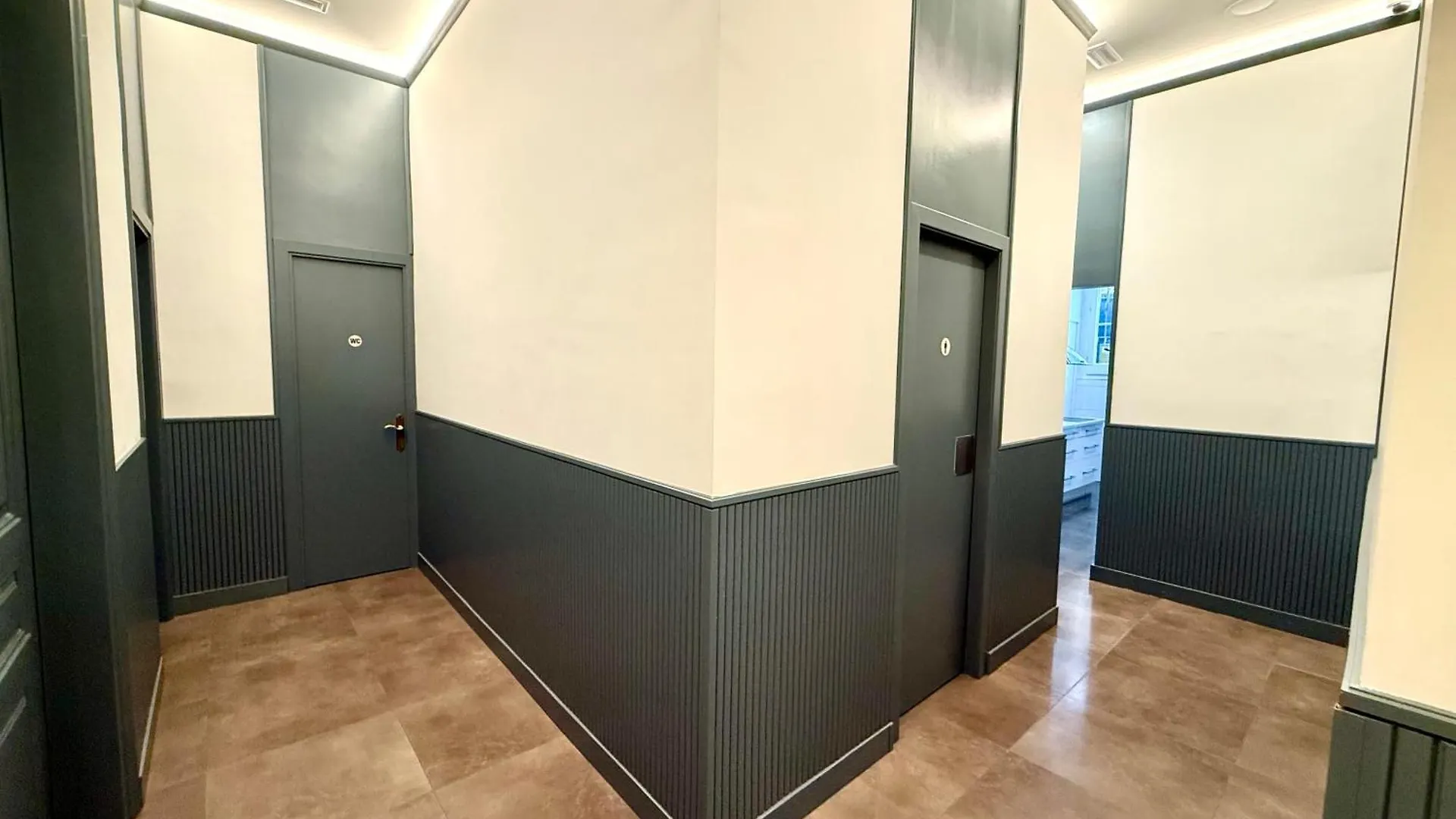 Hip Karma Hostel Барселона 0*,  Испания