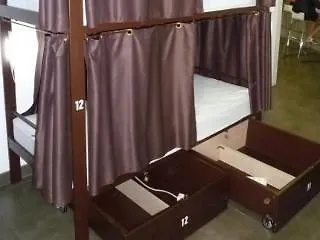 Hip Karma Hostel Барселона