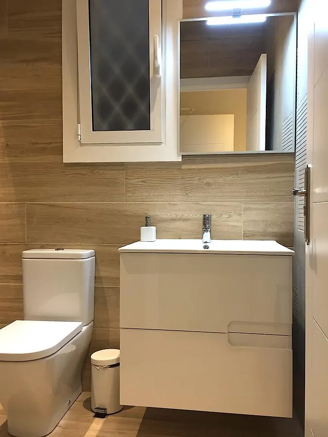 Hip Karma Hostel Барселона Испания